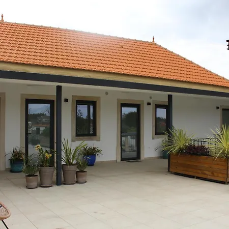 Casa Fonte Nova - - Casa De
